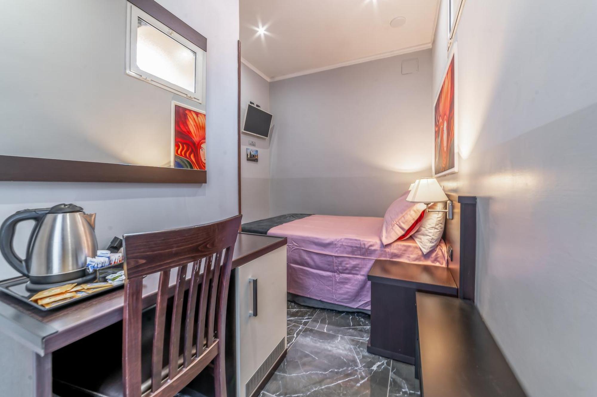 Rome In Love B&B - Termini Train Station Buitenkant foto